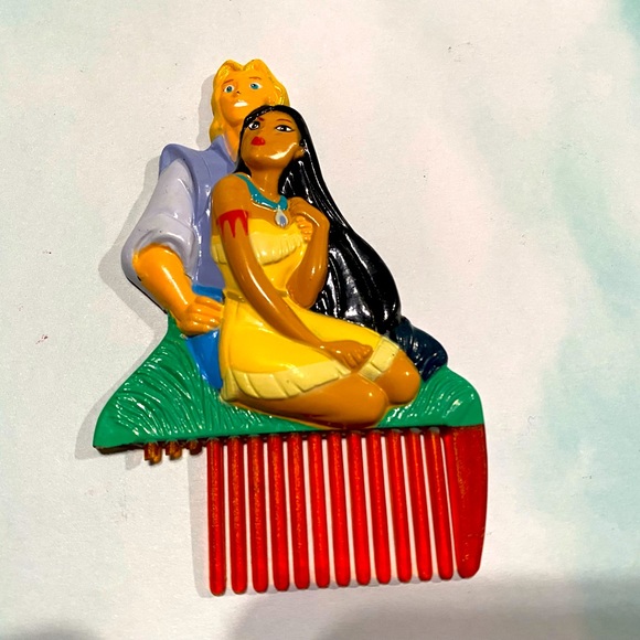 DISNEY VINTAGE 90s POCAHONTAS BRUSH, COMB & MIRROR SET - Picture 4 of 8